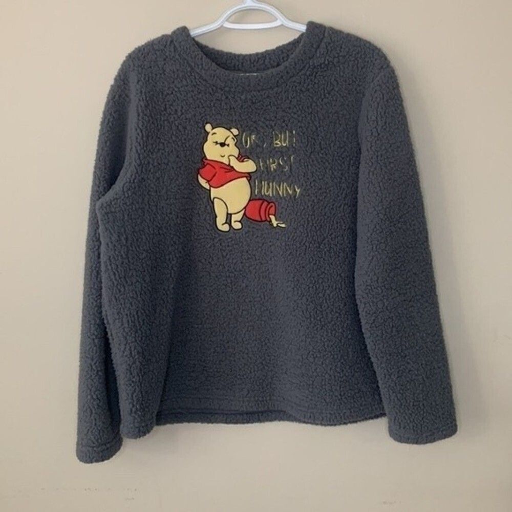 Disney Winnie the Pooh "Ok But First Hunny" Graphic Sweatshirt Size Medium
